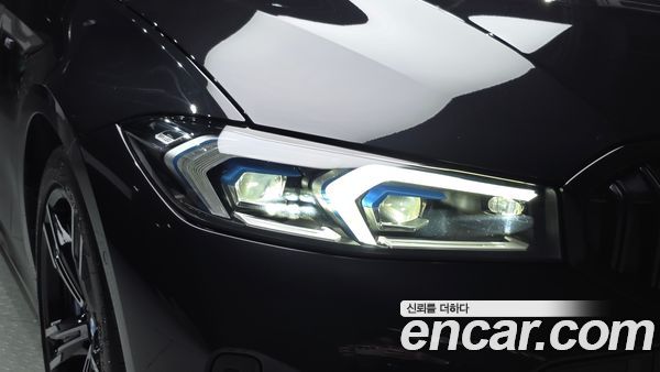 BMW 3 Series 2025, фото 7