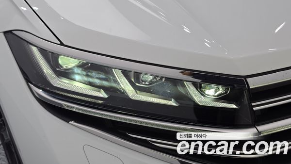 Volkswagen Touareg 2024, фото 8