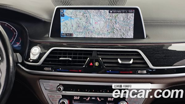 BMW 7 Series 2021, фото 14