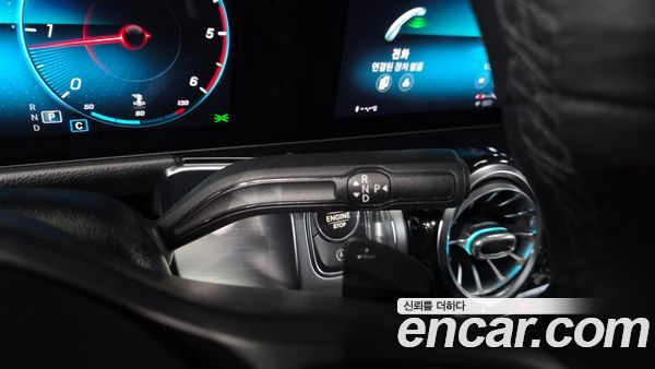 Mercedes-Benz GLB 2021, фото 12