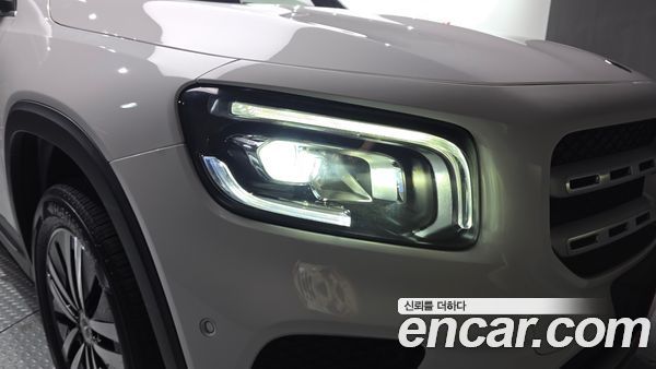Mercedes-Benz GLB 2021, фото 8