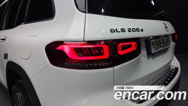 Mercedes-Benz GLB 2021, фото 9