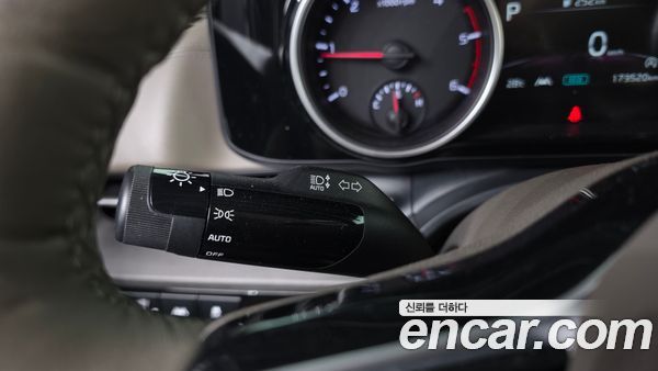 Kia Carnival 2021, фото 14