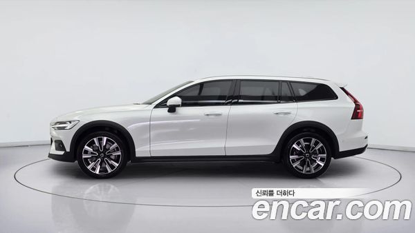 Volvo V60 2026, фото 5