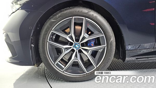 BMW i5 2024, фото 5