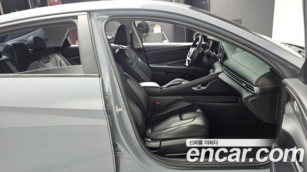 Hyundai Elantra 2021, фото 16