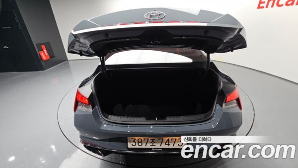 Hyundai Elantra 2021, фото 30