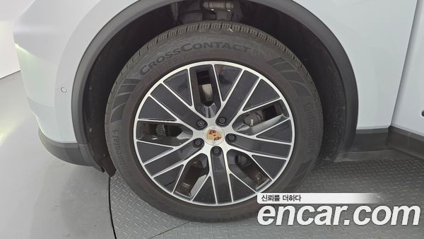 Porsche Macan 2025, фото 4