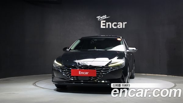 Hyundai Elantra 2021, фото 3