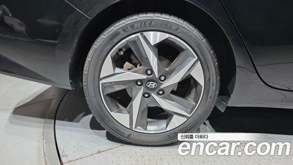 Hyundai Elantra 2021, фото 5