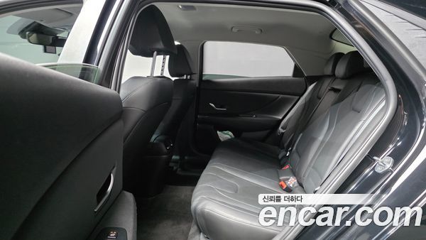 Hyundai Elantra 2021, фото 18