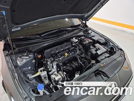 Hyundai Elantra 2024, фото 6