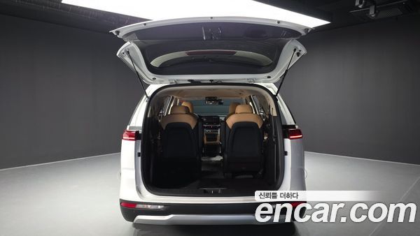 Kia Carnival 2023, фото 26