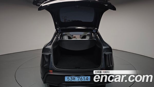 Tesla Model Y 2025, фото 25