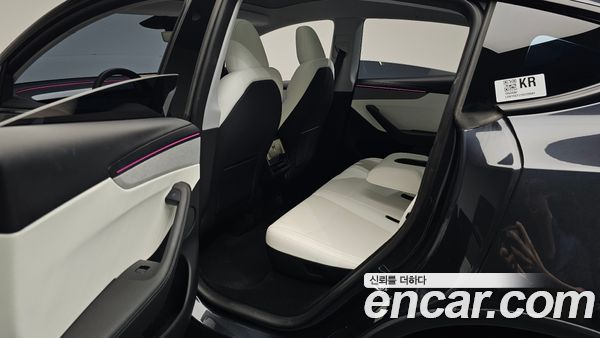 Tesla Model Y 2025, фото 15