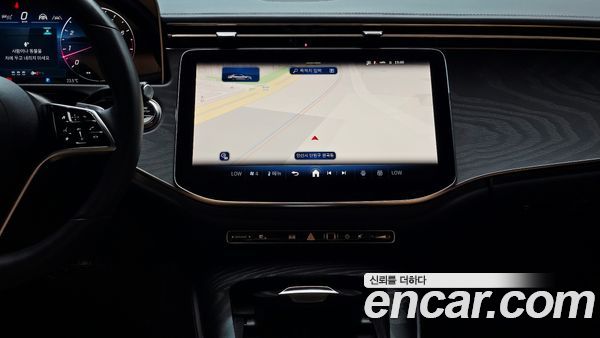 Mercedes-Benz E-Class 2025, фото 14