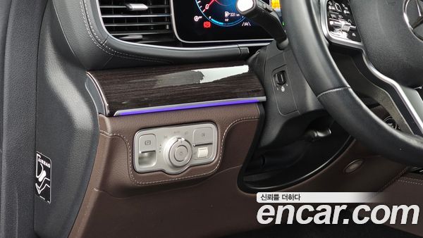 Mercedes-Benz GLE 2022, фото 29