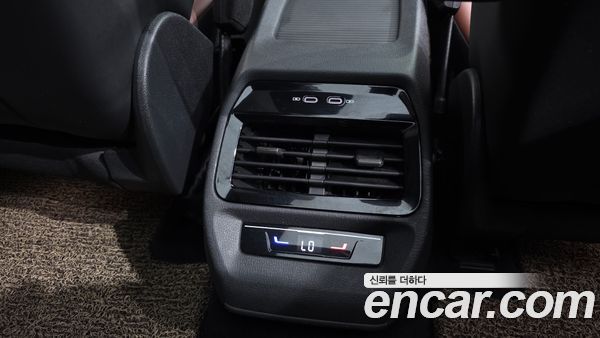 Volkswagen ID.4 2023, фото 31
