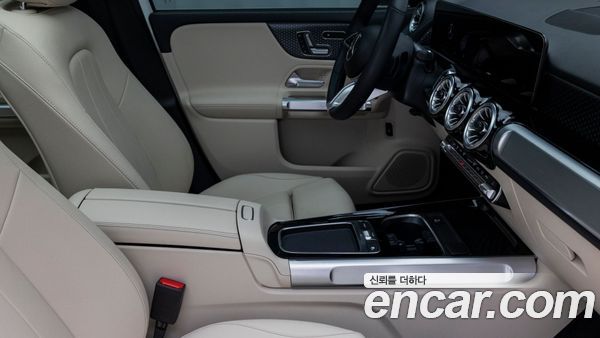 Mercedes-Benz GLB 2025, фото 9