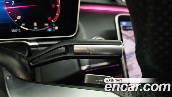 Mercedes-Benz S-Class 2021, фото 9