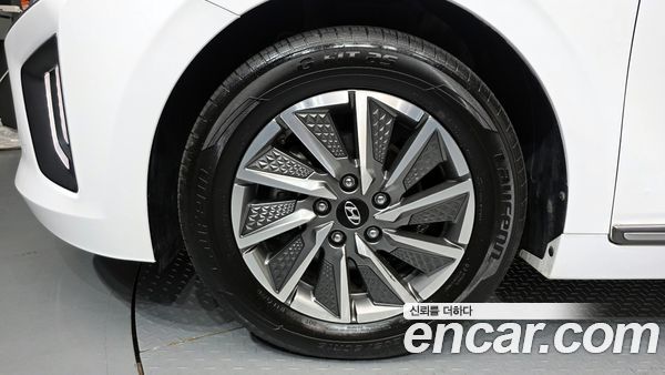 Hyundai IONIQ 2020, фото 5