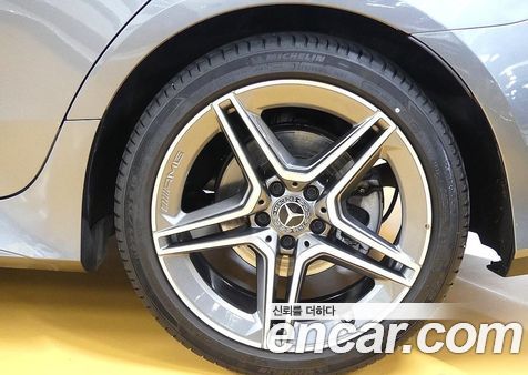 Mercedes-Benz CLS 2023, фото 5