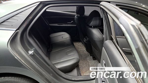 Hyundai Elantra 2021, фото 12