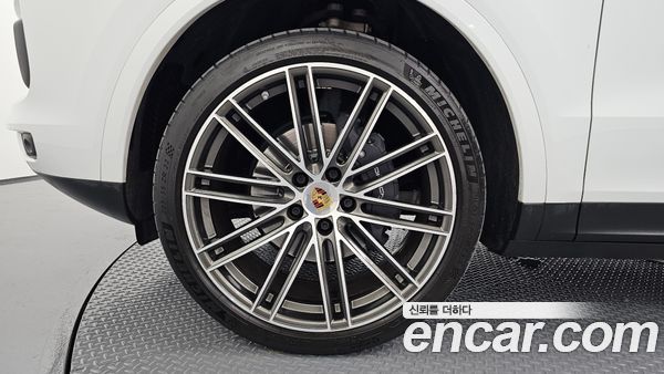 Porsche Cayenne 2020, фото 5