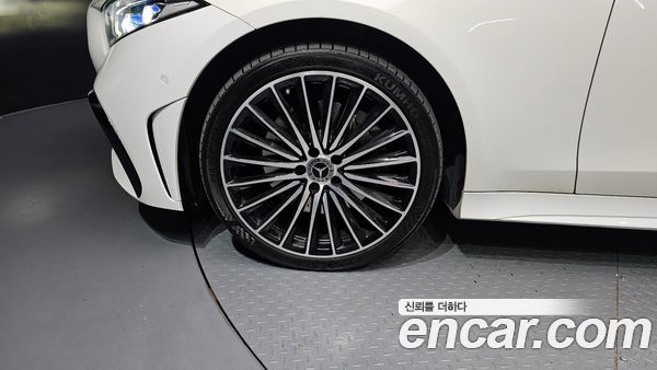 Mercedes-Benz CLS 2023, фото 5