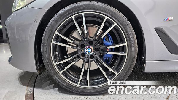 BMW 5 Series 2023, фото 5