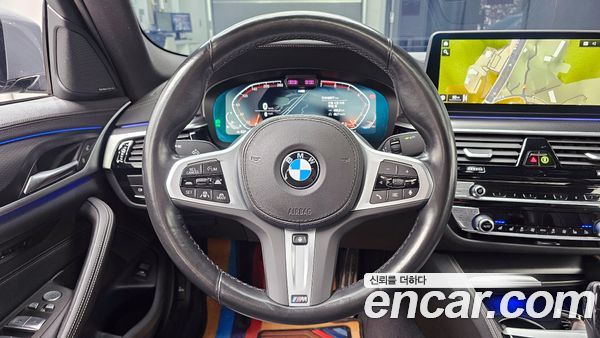 BMW 5 Series 2023, фото 14