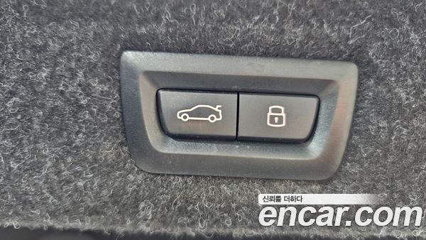 BMW 5 Series 2023, фото 20