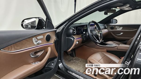 Mercedes-Benz E-Class 2021, фото 10