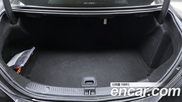 Mercedes-Benz E-Class 2021, фото 20