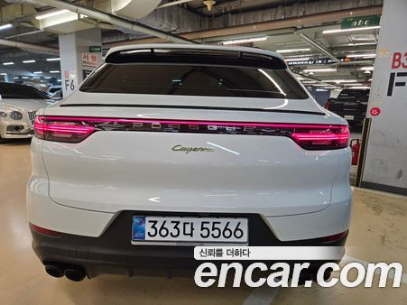 Porsche Cayenne 2022, фото 4