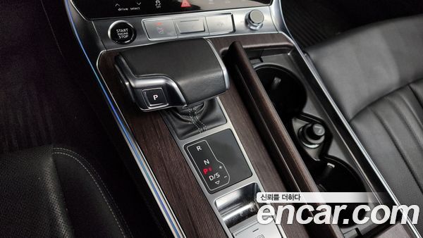 Audi A6 2023, фото 9