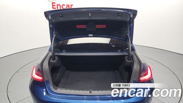 BMW 3 Series 2021, фото 20
