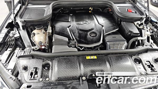 Mercedes-Benz GLE 2023, фото 6