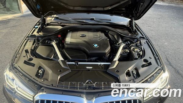 BMW 5 Series 2023, фото 6