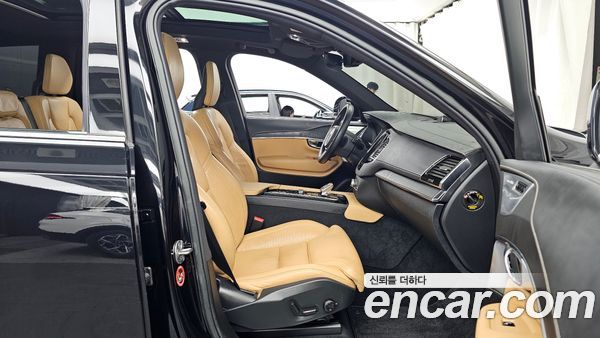 Volvo XC90 2022, фото 11