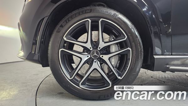 Mercedes-Benz GLE 2023, фото 4