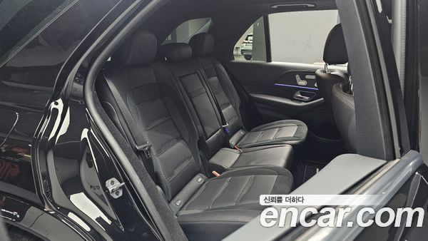 Mercedes-Benz GLE 2023, фото 11