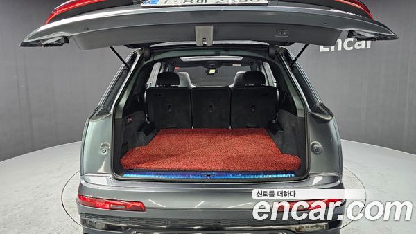Audi Q7 2022, фото 20