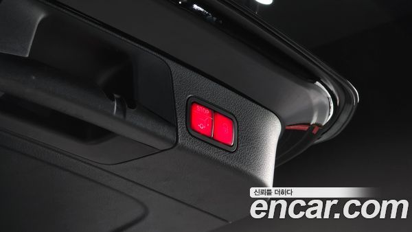 Mercedes-Benz GLB 2023, фото 20