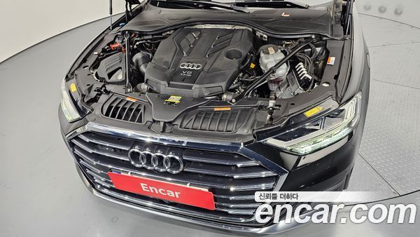 Audi A8 2021, фото 6