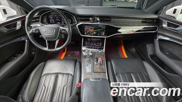 Audi A7 2020, фото 7