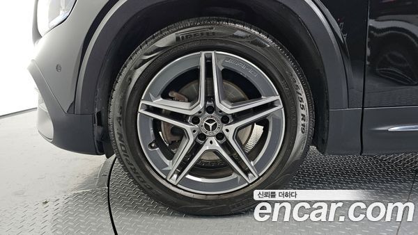 Mercedes-Benz GLB 2021, фото 5