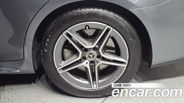 Mercedes-Benz S-Class 2022, фото 5