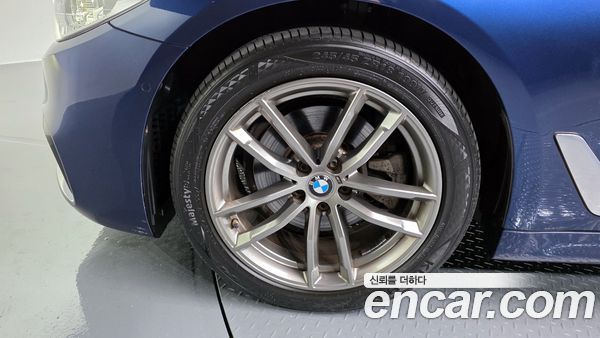 BMW 5 Series 2020, фото 5