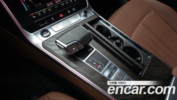 Audi A6 2021, фото 9